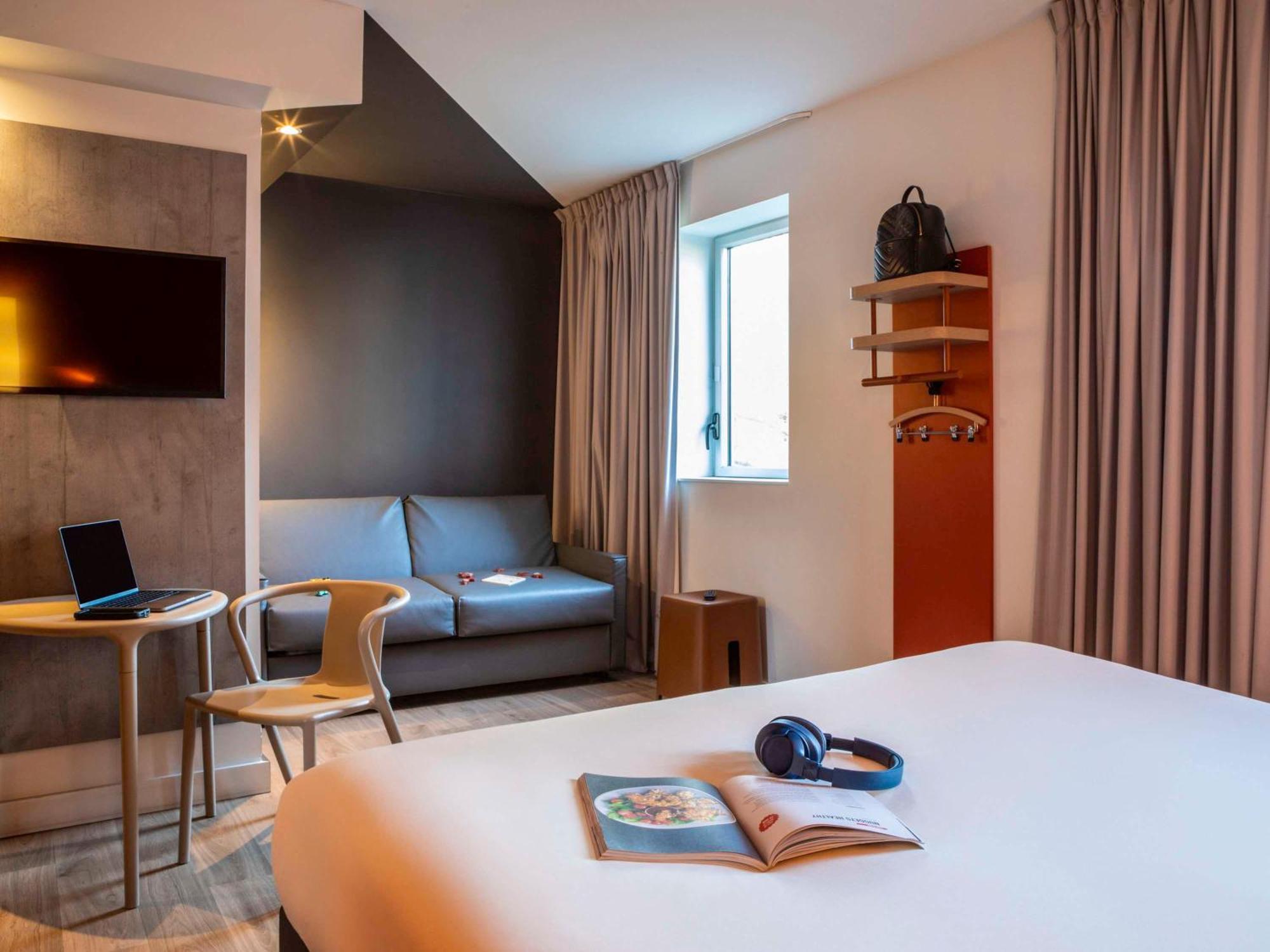 Ibis Budget Paris Clichy Mairie מראה חיצוני תמונה
