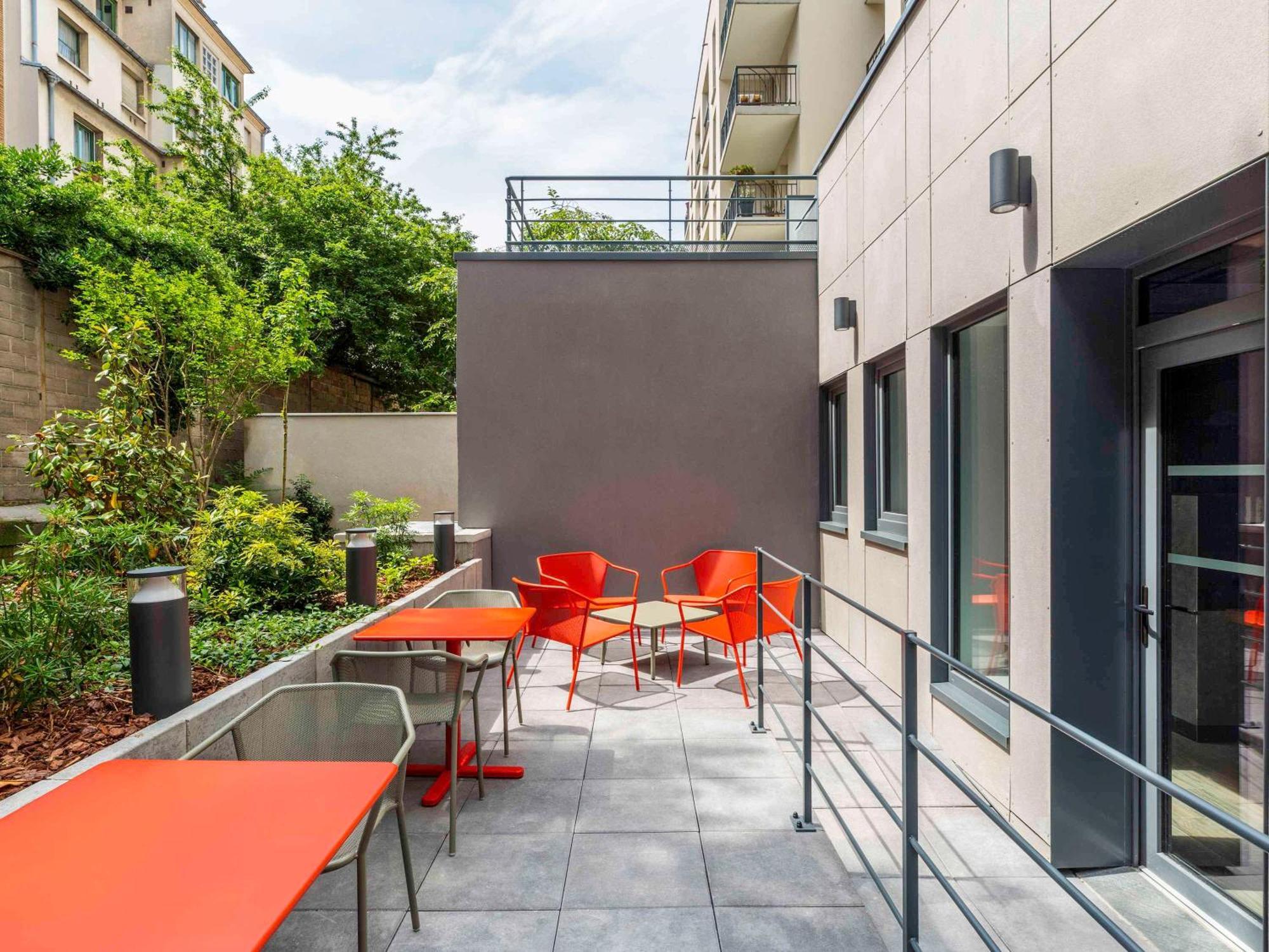 Ibis Budget Paris Clichy Mairie מראה חיצוני תמונה