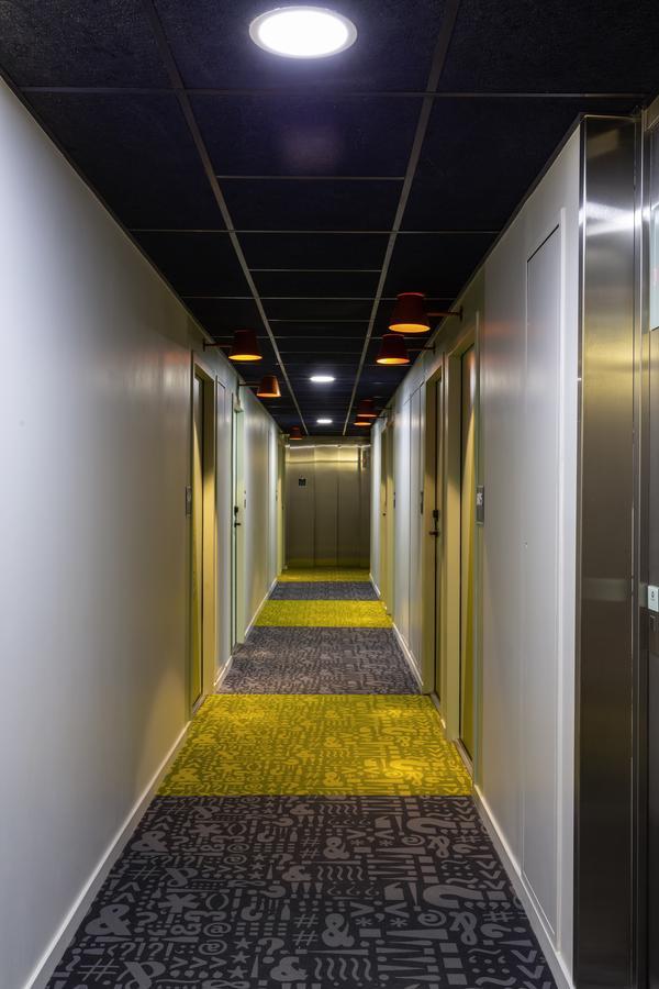 Ibis Budget Paris Clichy Mairie מראה חיצוני תמונה