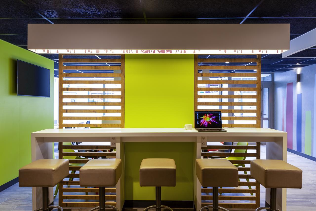 Ibis Budget Paris Clichy Mairie מראה חיצוני תמונה